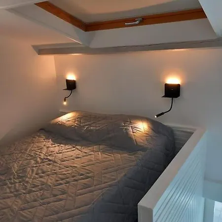 Chez Marie Villeneuve-Loubet