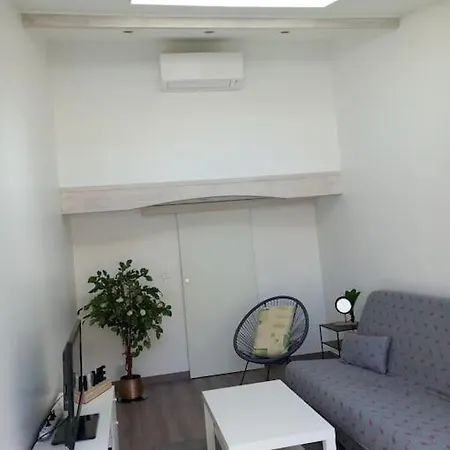 Chez Marie Villeneuve-Loubet