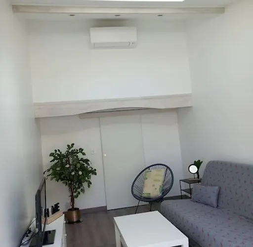 Chez Marie Villeneuve-Loubet